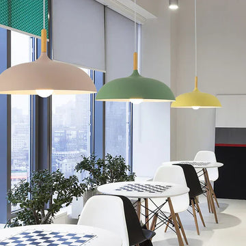 ScandiLuxe – Llum de sostre roure escandinau LED – Interior modern