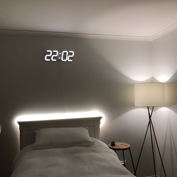 Nyvox - Reloj de pared digital LED 3D moderno