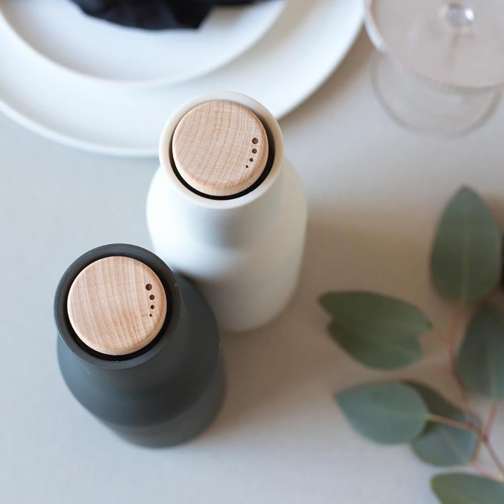 Millora – Set de molinillos de botellas de 2 piezas para sal y pimienta, cerámico