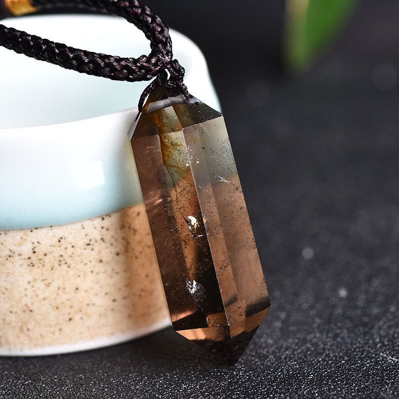 Lyra Amethyst Pendant – Natural and Healing Crystal Necklace for Inner Peace and Style