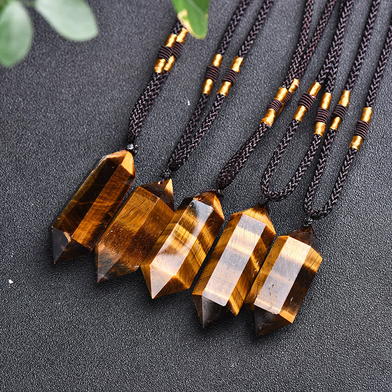 Lyra Amethyst Pendant – Natural and Healing Crystal Necklace for Inner Peace and Style