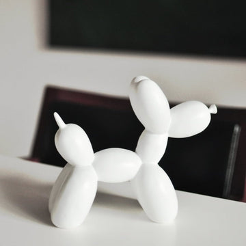 Playzura – Figura de gos globus de resina artística 20 cm, decoració moderna per a la llar
