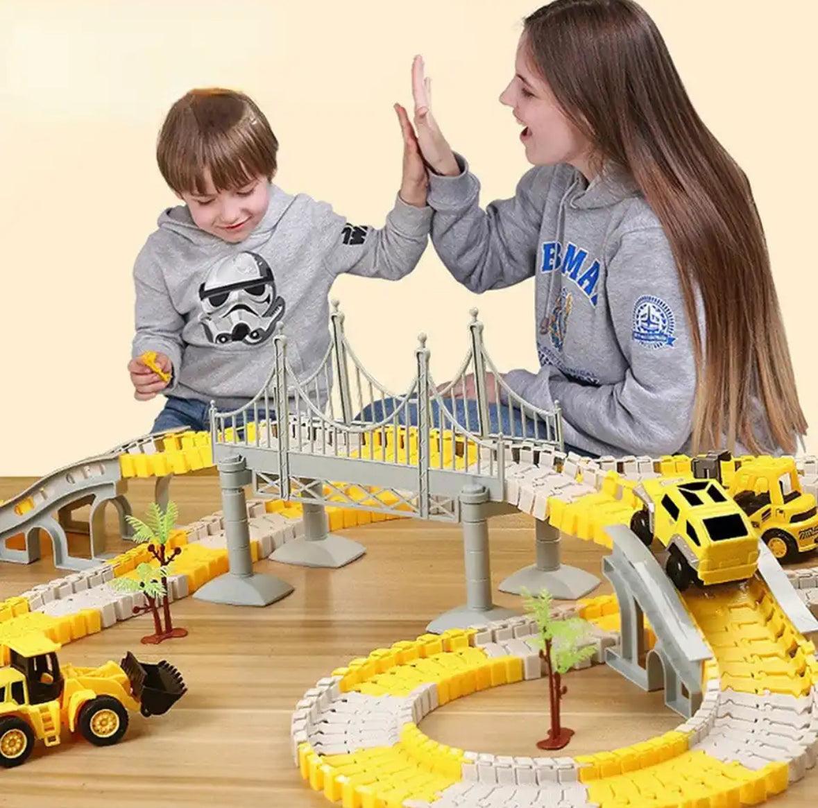 Melzano Pista de carreras de autos de obra flexible XXL - Set de juego flexible con vehículos de obra