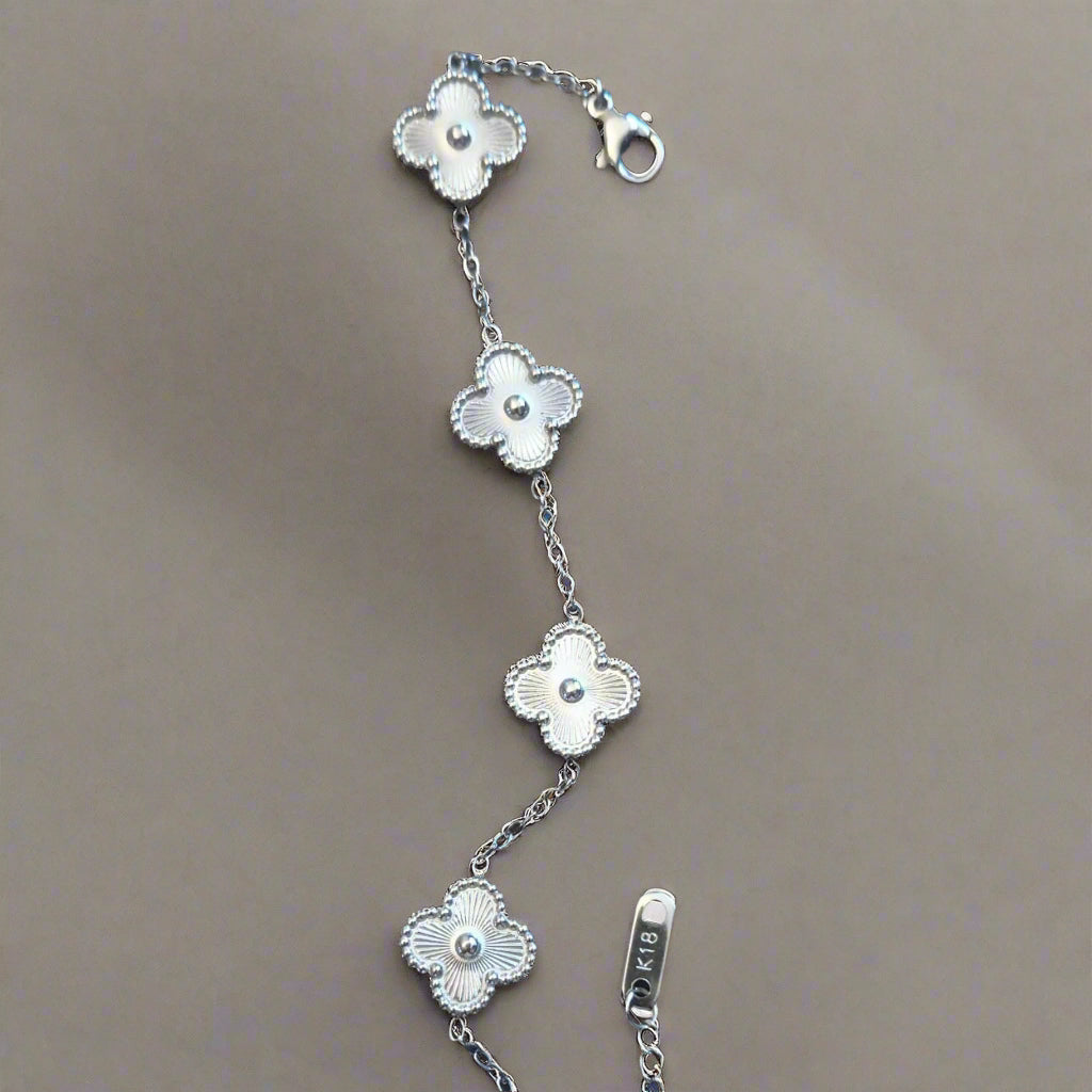 Pulseira Klaverblad – Elegancia de aceiro inoxidable dobre cara