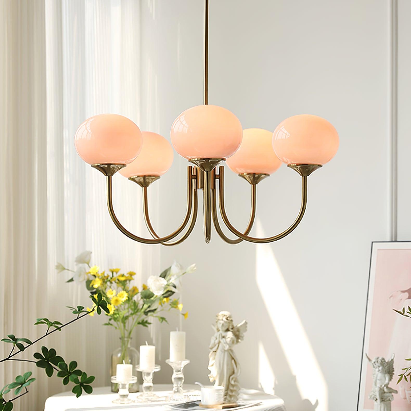 Lluminària de sostre Marshmallow | Llum de sostre daurada amb pantalles de vidre rosa