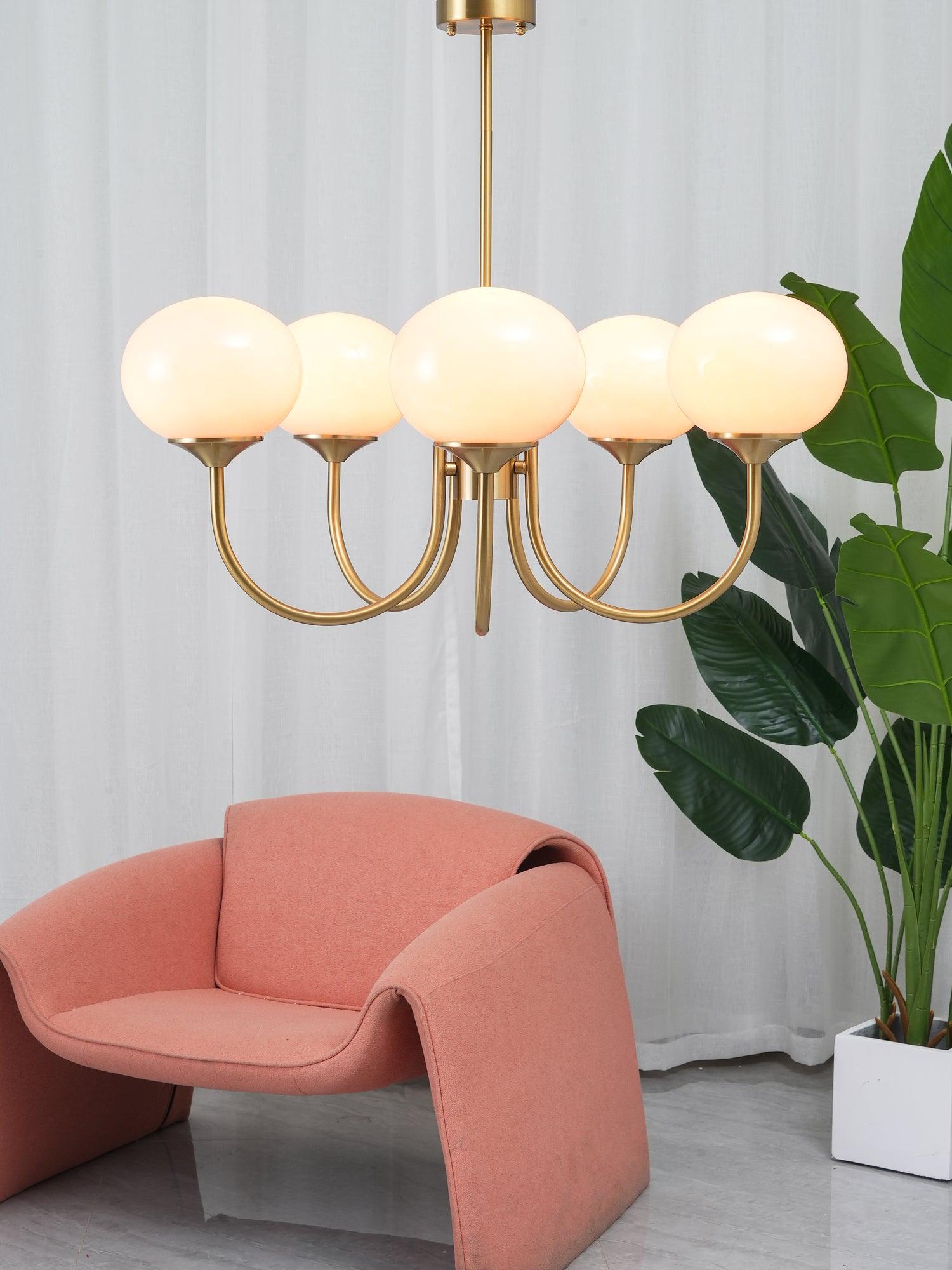 Lluminària de sostre Marshmallow | Llum de sostre daurada amb pantalles de vidre rosa