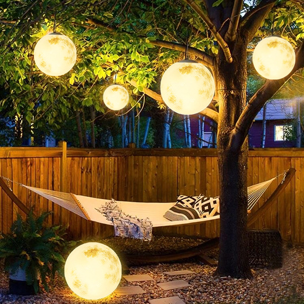 Làmpada de jardí en forma de lluna