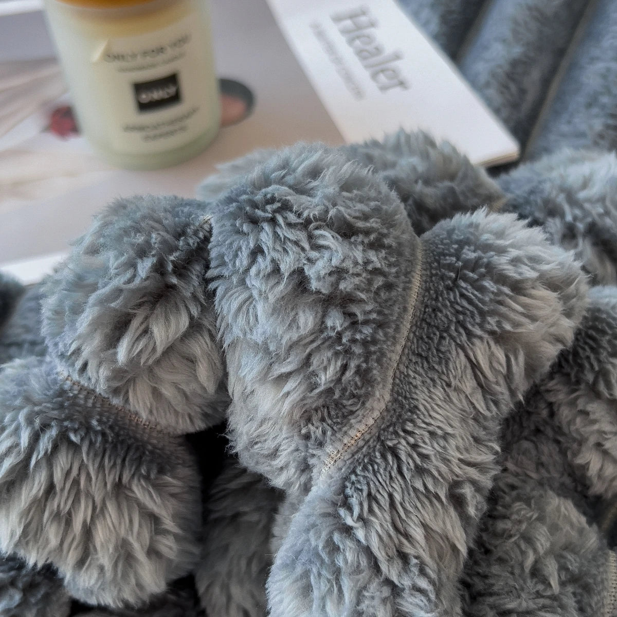 Lunaro – Thickened Striped Blanket of Cotton Blend – For Bed, Naps, and Pets