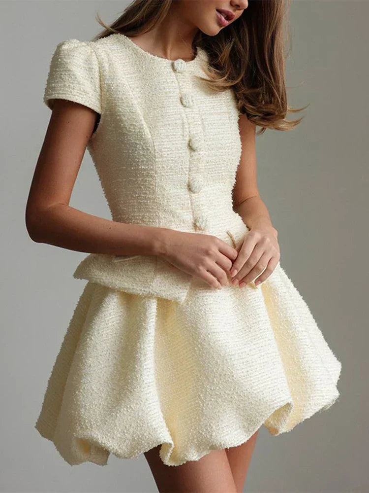 Tweedowa koszula z bufiastymi rękawami i spódnicą - zestaw damski 1