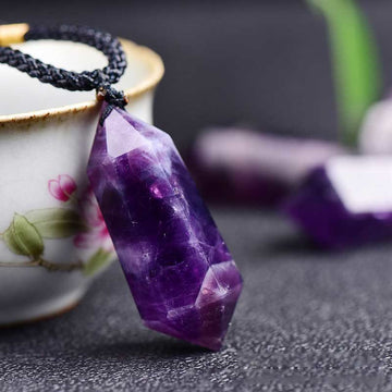 Lyra Amethyst Pendant – Natural and Healing Crystal Necklace for Inner Peace and Style