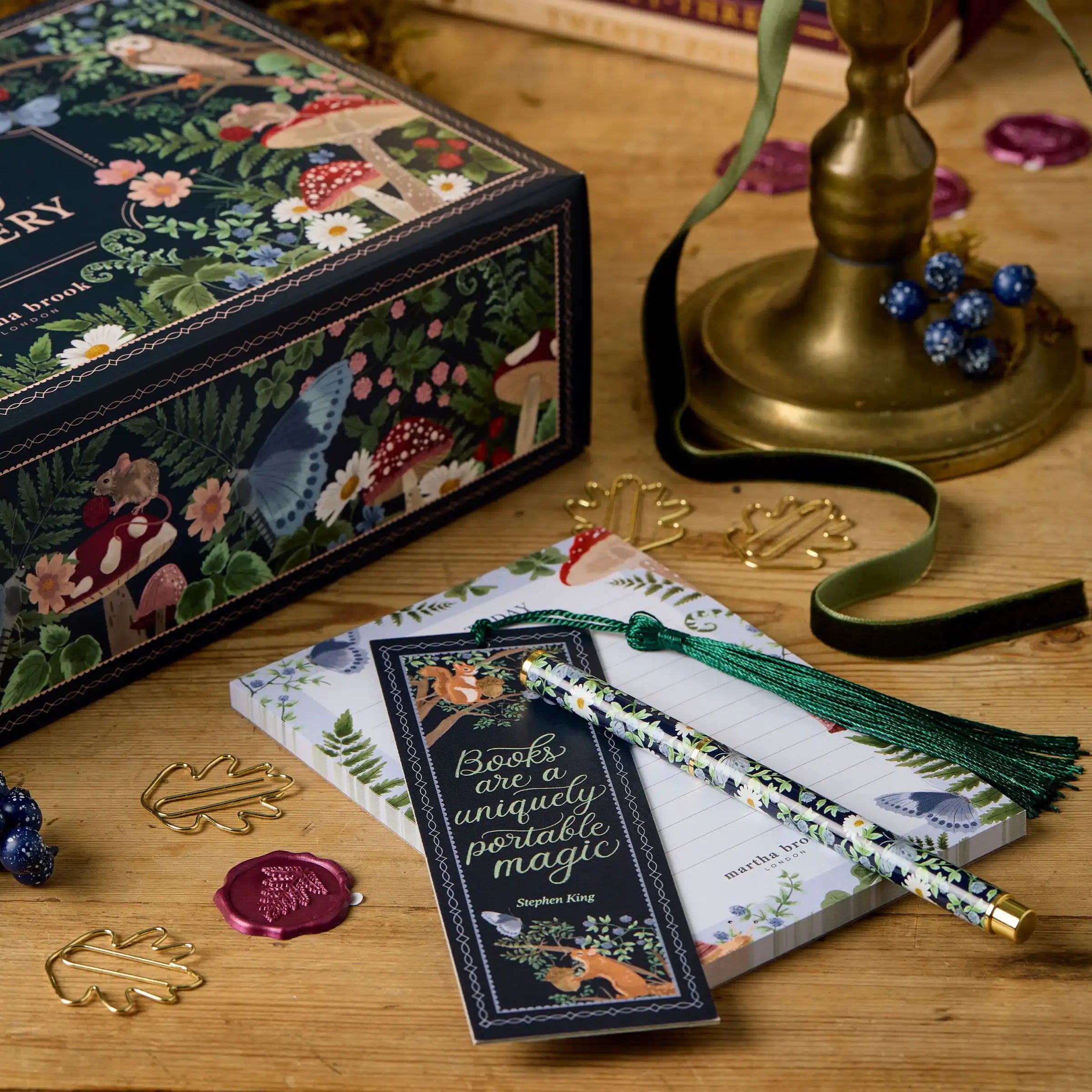 Calendario de Advento CraftJoy – 24 sorpresas creativas de papelería