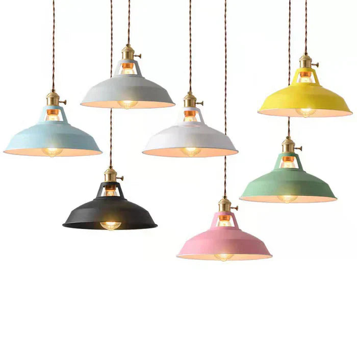 IronGlow – Llum penjant retro industrial amb pantalla metàl·lica – Disseny ajustable