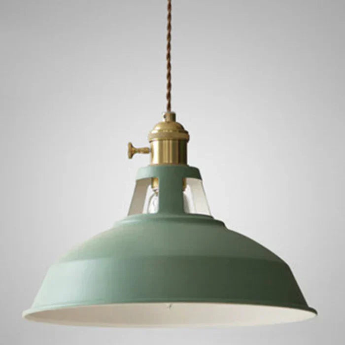 IronGlow – Llum penjant retro industrial amb pantalla metàl·lica – Disseny ajustable