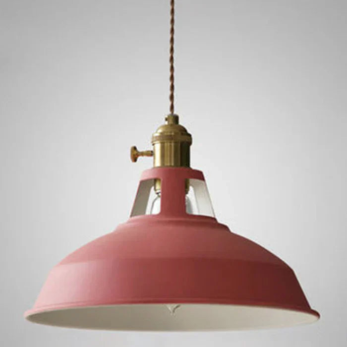 IronGlow – Llum penjant retro industrial amb pantalla metàl·lica – Disseny ajustable