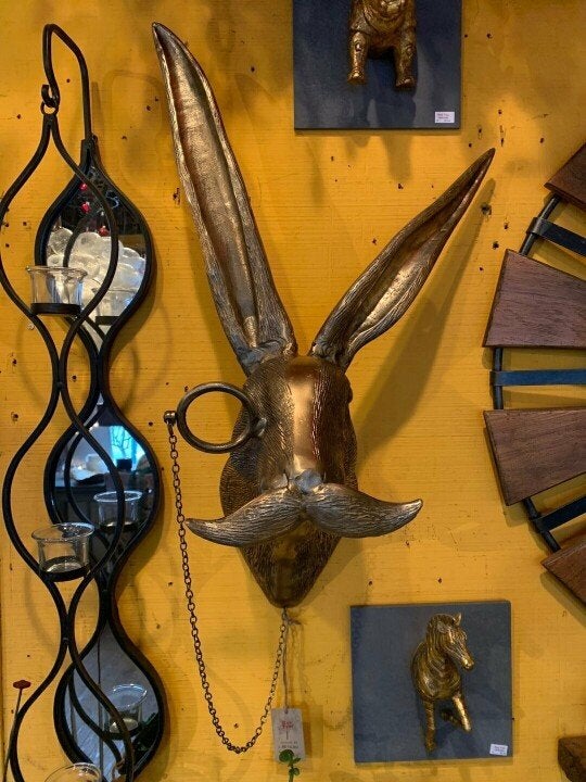 WallCritters – Playful Animal Head Wall Decoration – Hand-painted Resin Design
