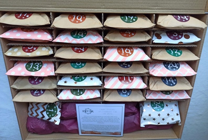 WoolenJoy – Advent calendar with 25 wool surprises – Holidays