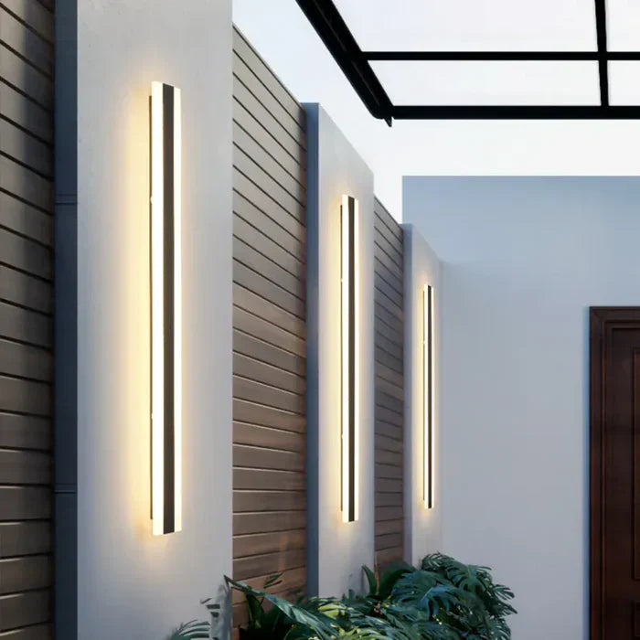 Outdoor wall lamp – Weather-resistant LED lighting with modern and sleek design