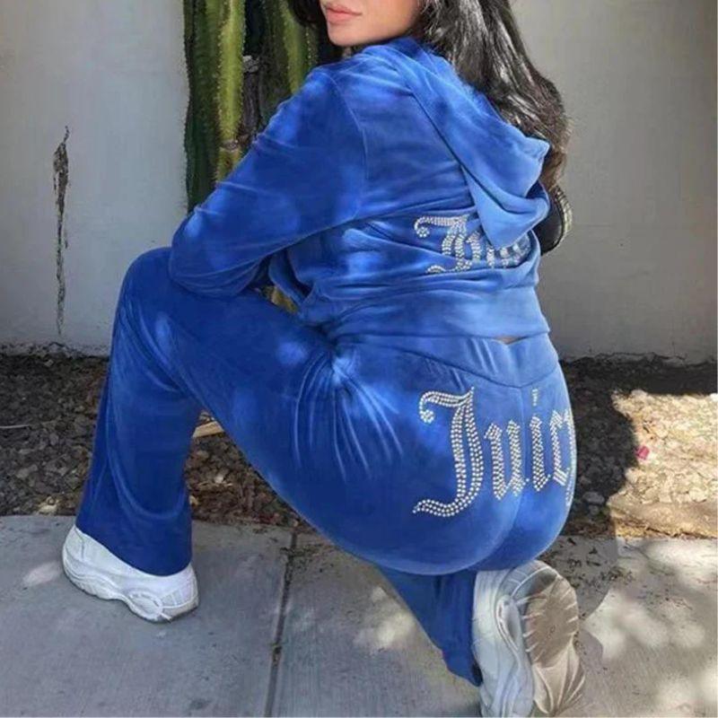 Joyline Y2K Tracksuit – Retro style with modern comfort