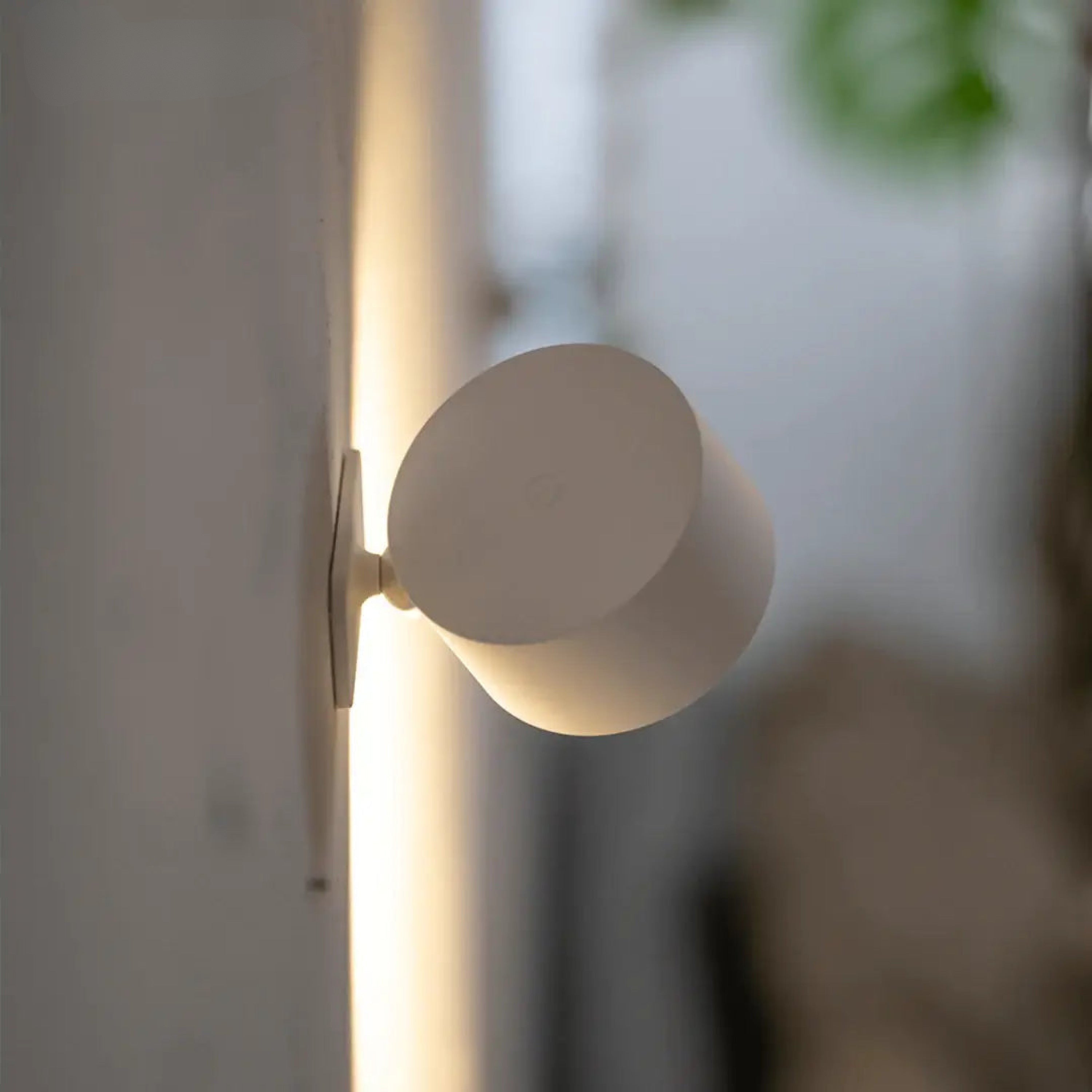 Furendi – Lámpara de pared recargable inalámbrica 360° – Iluminación interior y exterior