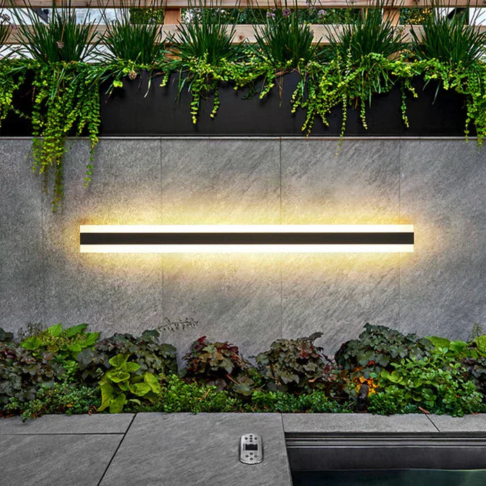 Outdoor wall lamp – Weather-resistant LED lighting with modern and sleek design