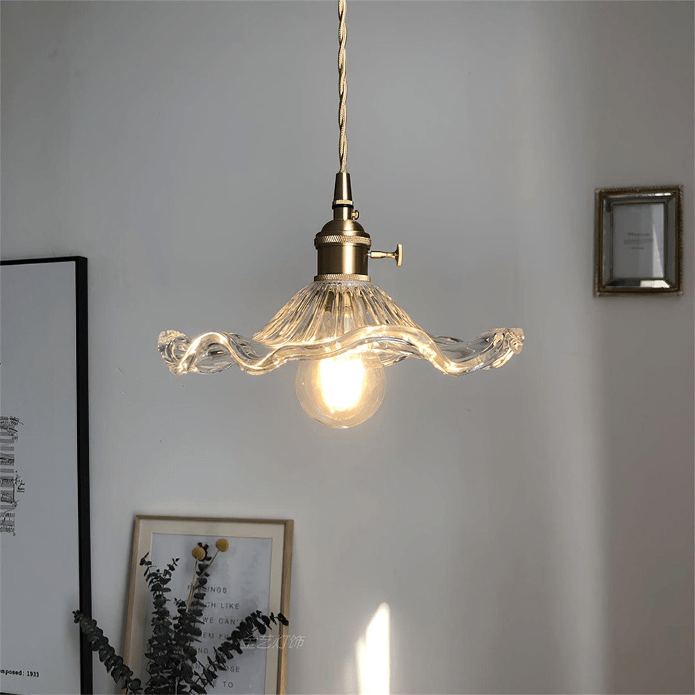 Liora | Hibiscusbloem Hanglamp – Glas & Messing, Verstelbaar, E27