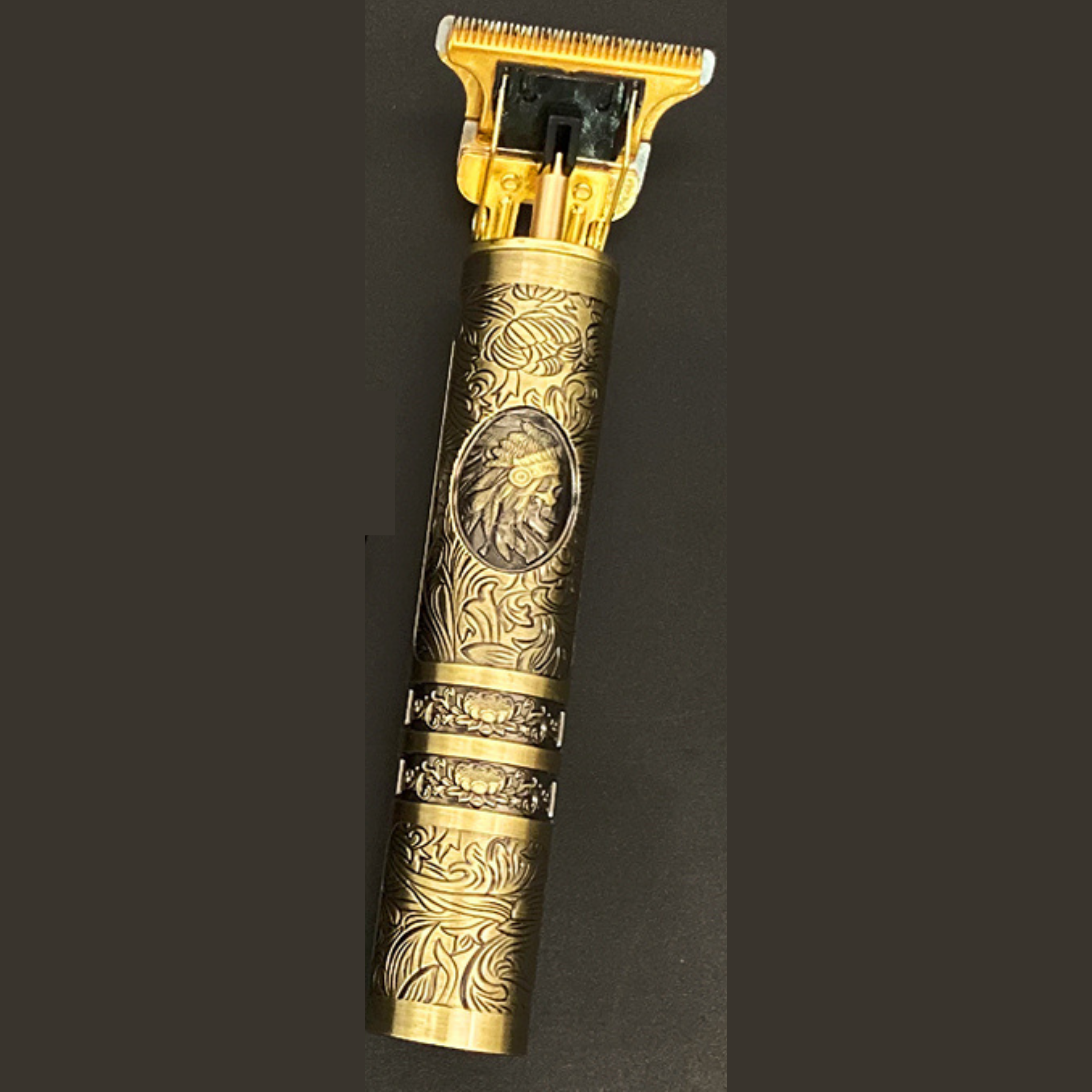 Skulltrim Vintage Beard Trimmer – Retro Design & Powerful Precision