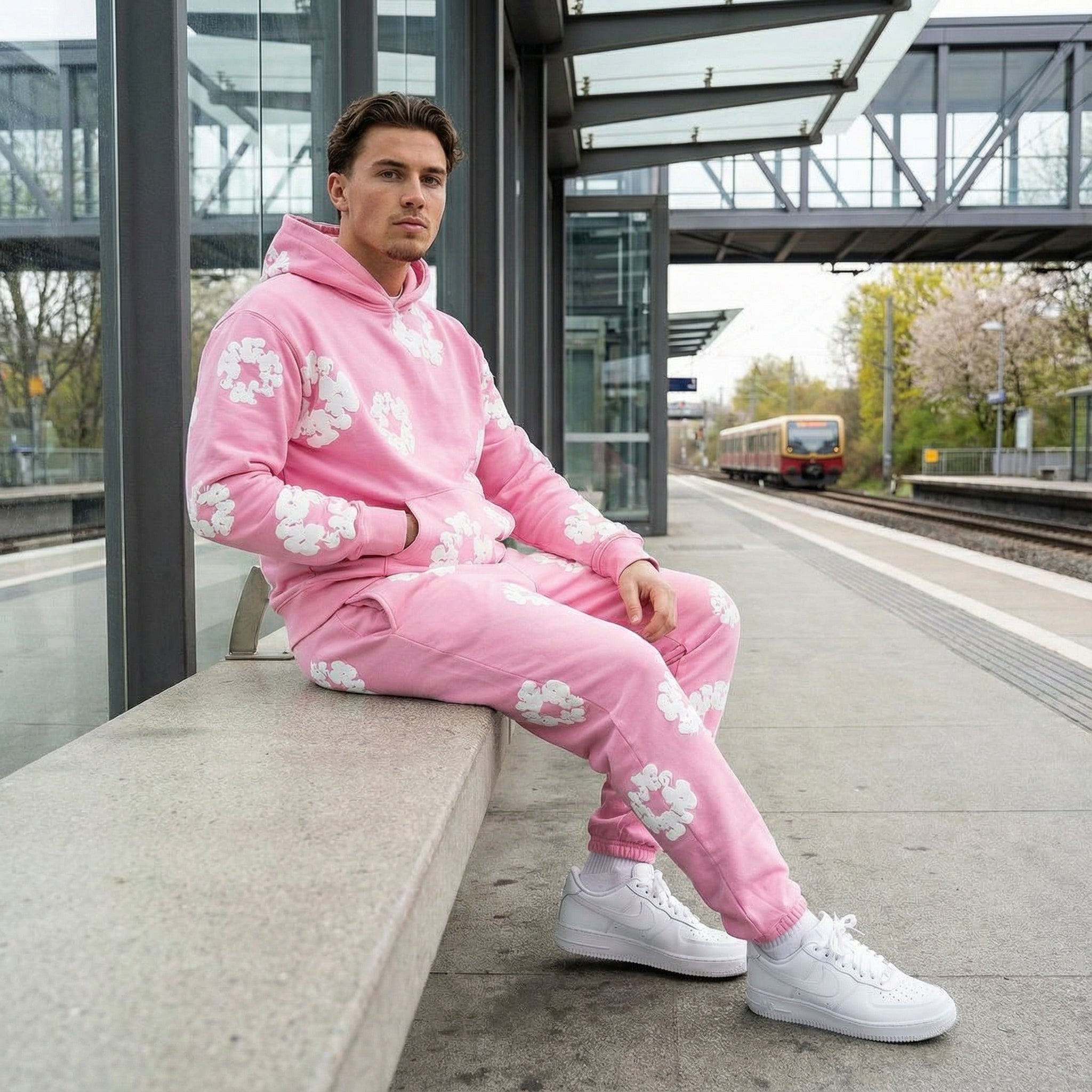 Chándal para hombre – Ajuste cómodo con diseño floral llamativo