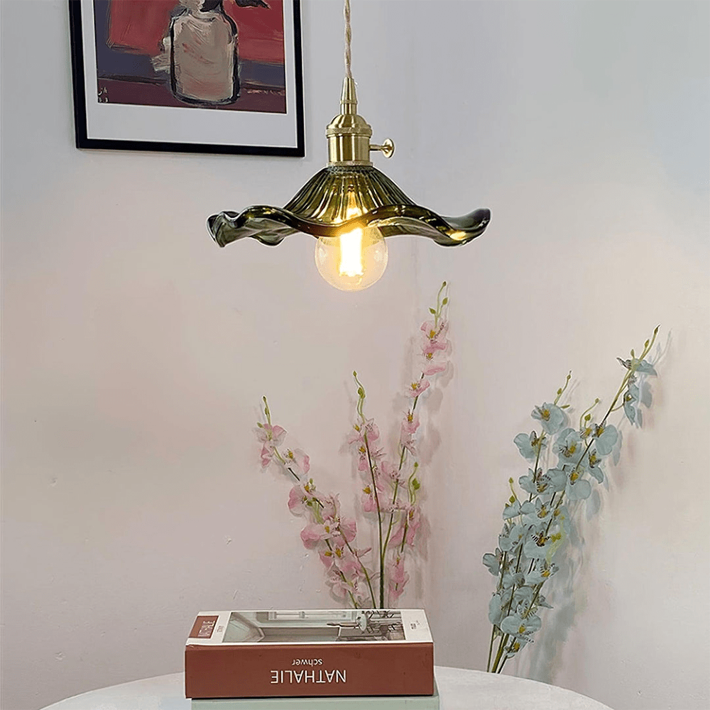 Liora | Hibiscusbloem Hanglamp – Glas & Messing, Verstelbaar, E27