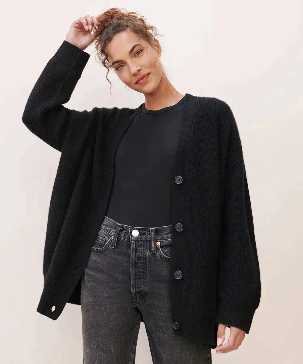 Soft cashmere cardigan – Timeless style meets elegant comfort