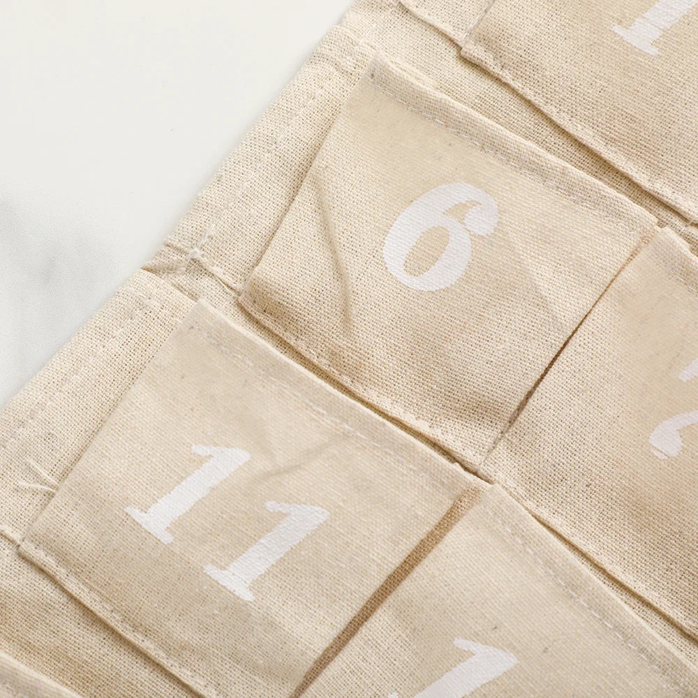 WinterCharm – Adventskalender met 24 Katoenen Zakjes – Personaliseerbaar & Herbruikbaar