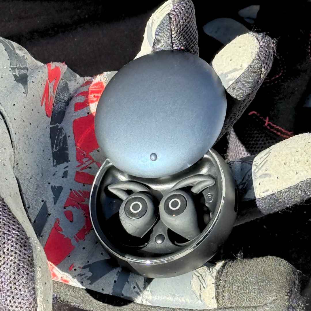 Los auriculares De Bluetooth Moto están especialmente diseñados para motociclistas