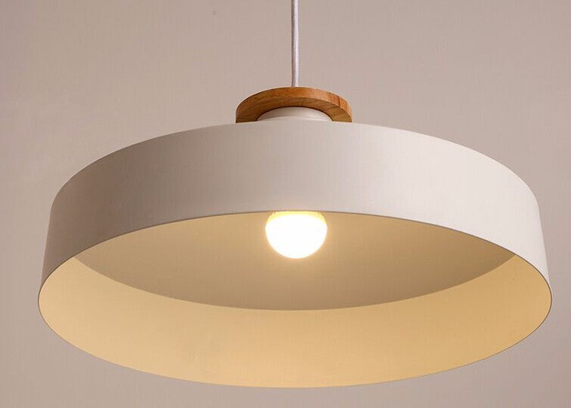 Scandiora – Wooden & metal pendant lamp in Scandinavian design
