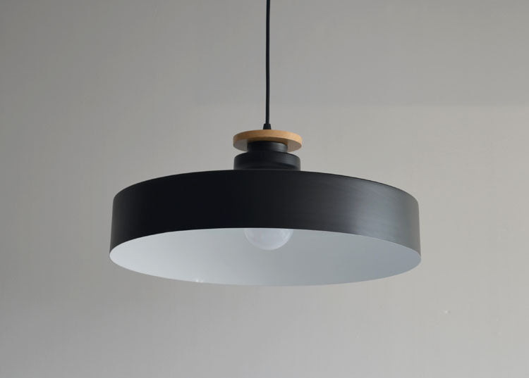 Scandiora – Wooden & metal pendant lamp in Scandinavian design