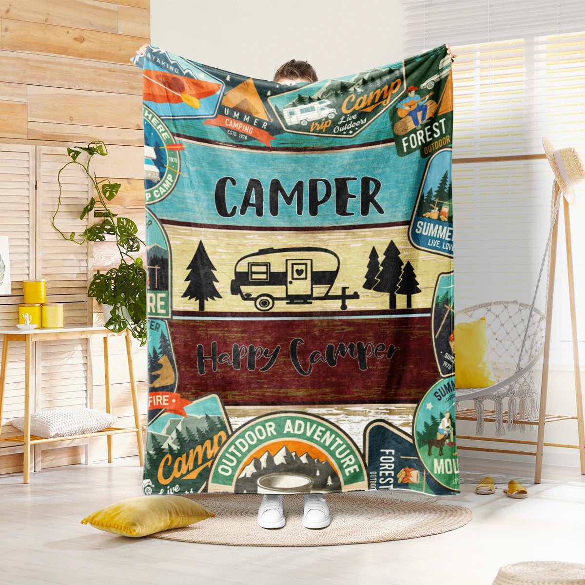 CampLuxe – Pluche Deken met Camper- en Bosmotief – Voor Thuis & Reizen