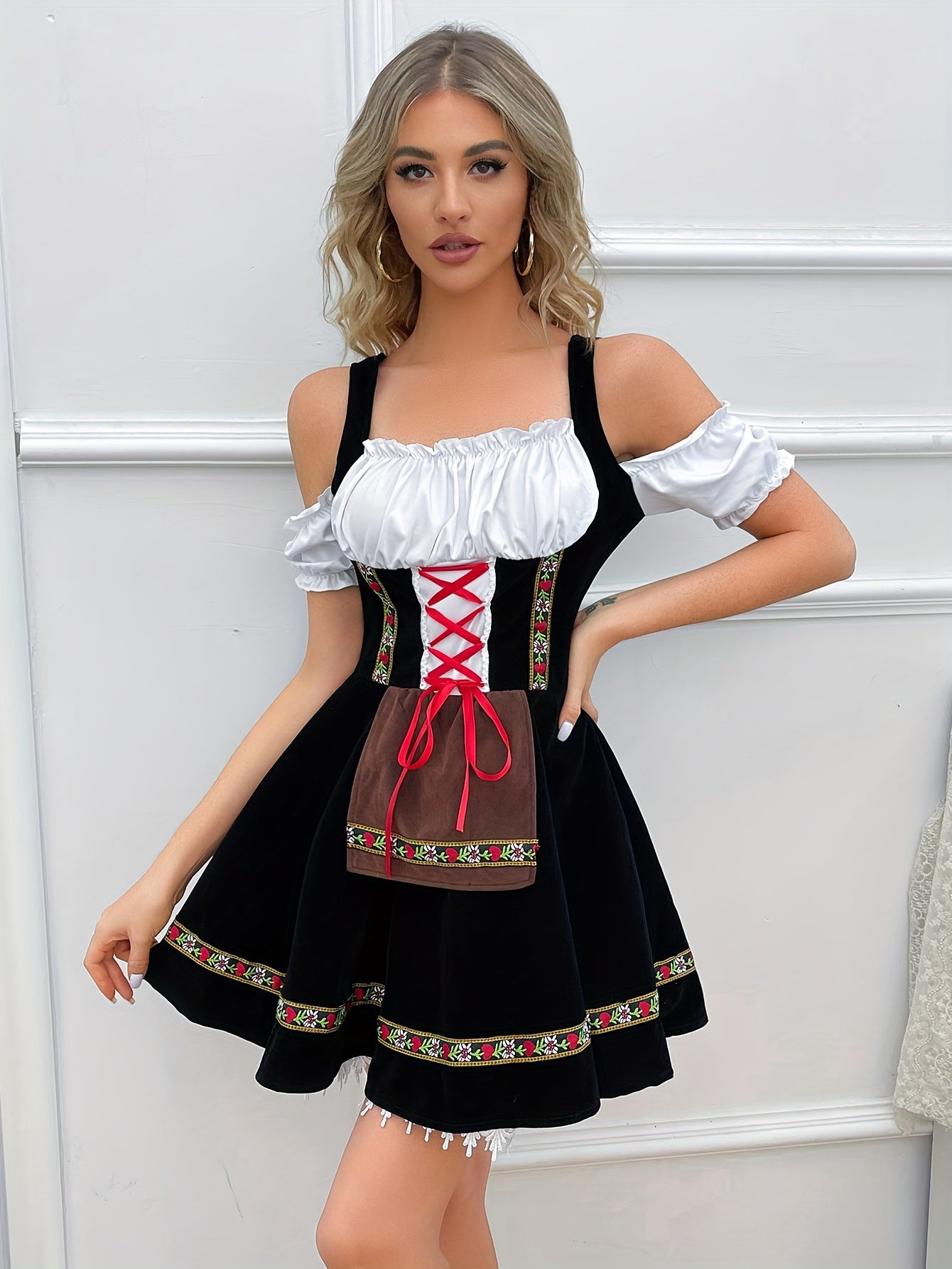 Herzblatt – Dames Dirndl Schoudervrij met Zwierige Rok – Voor Oktoberfest & Feesten