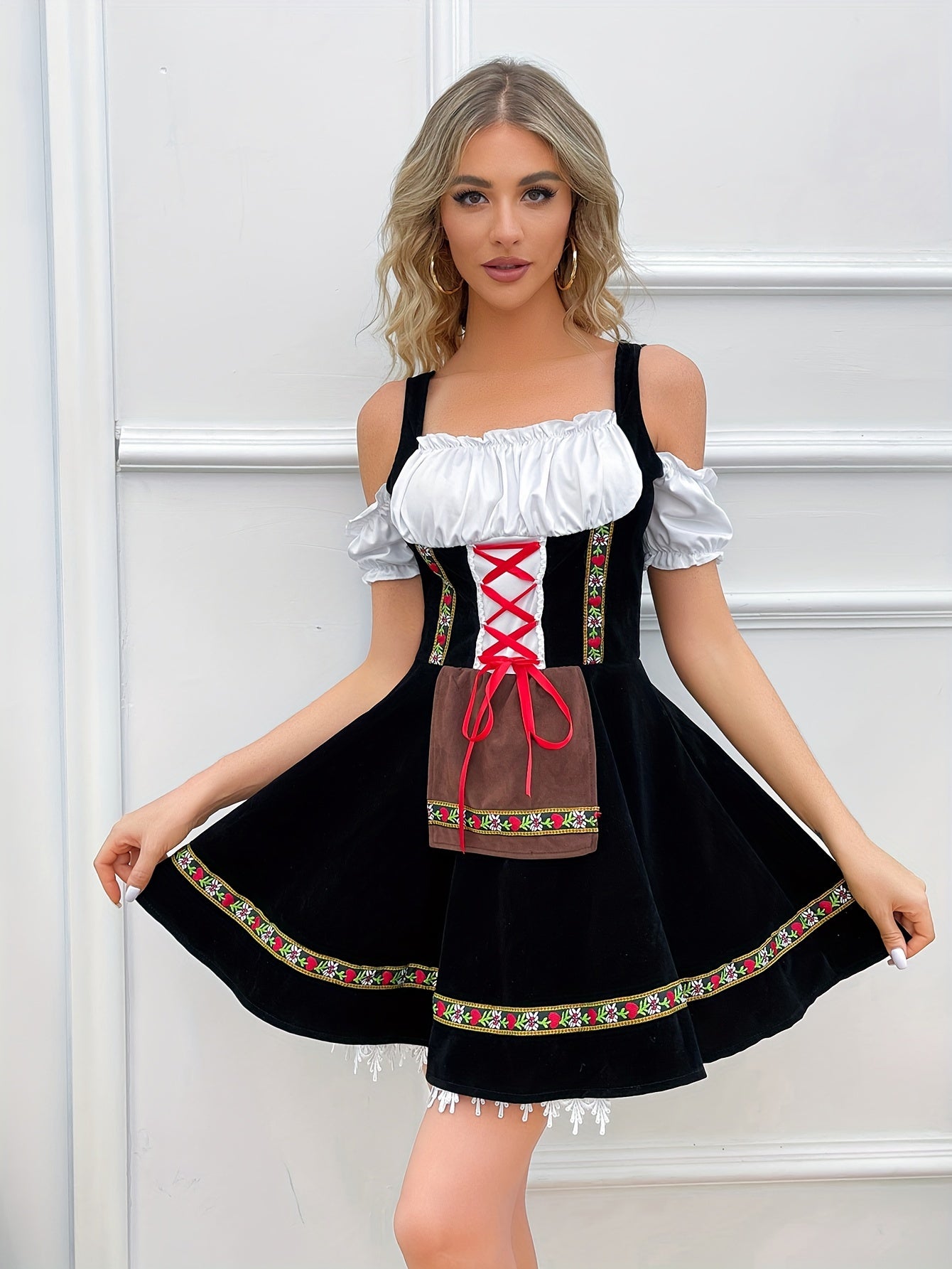 Herzblatt – Dames Dirndl Schoudervrij met Zwierige Rok – Voor Oktoberfest & Feesten
