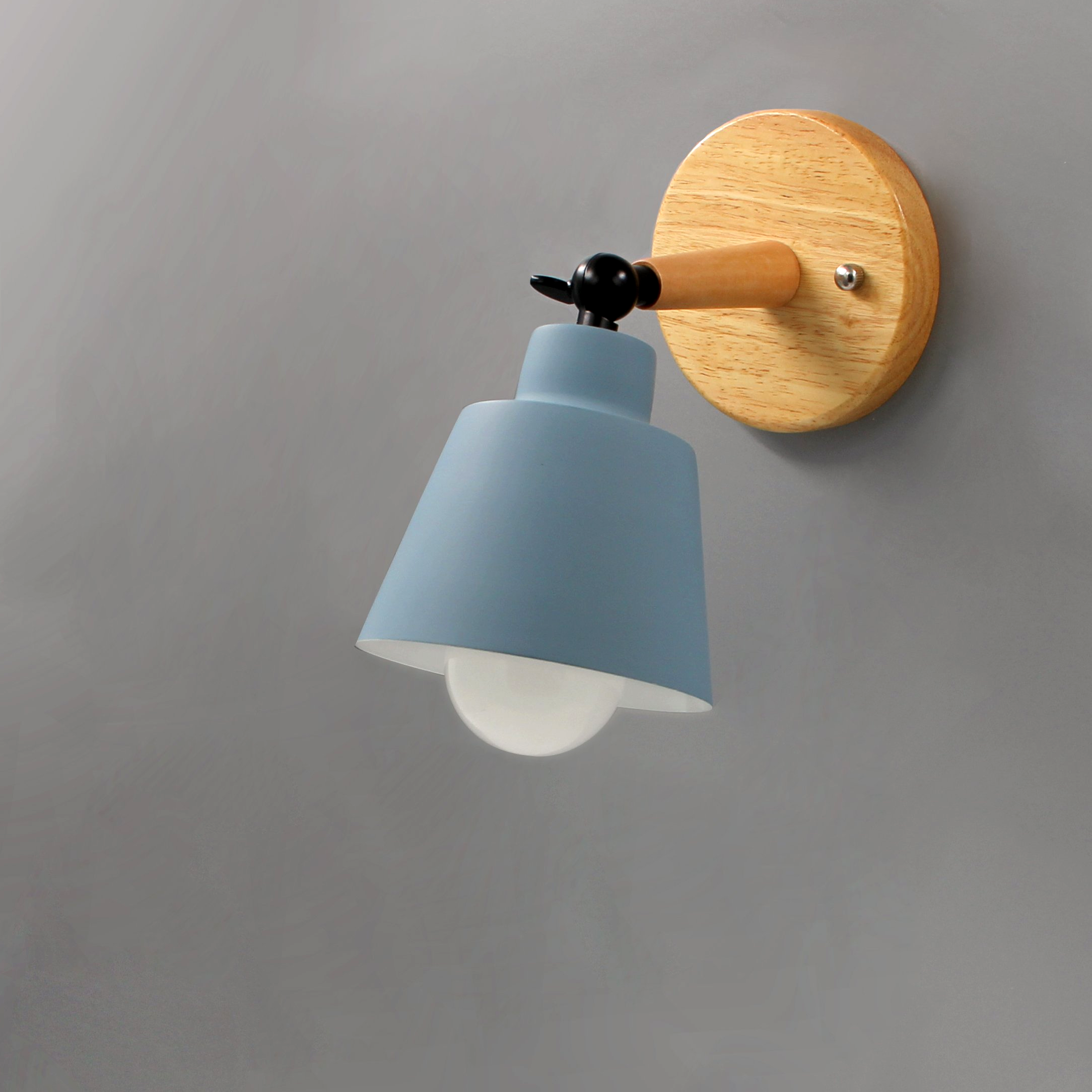 Modivra – Wall lamp wood & metal with rotatable shade, modern design