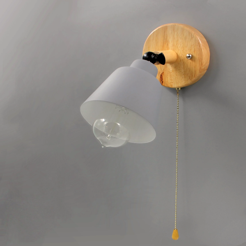 Valnera – Wall lamp wood & metal with adjustable shade and pull cord