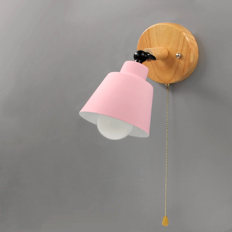 Valnera – Wall lamp wood & metal with adjustable shade and pull cord