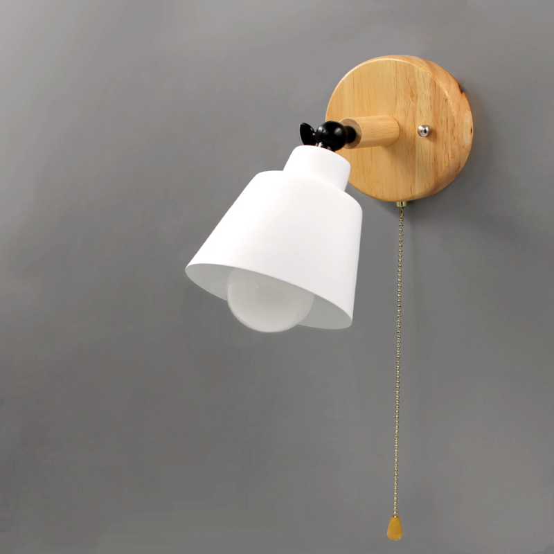 Valnera – Wall lamp wood & metal with adjustable shade and pull cord