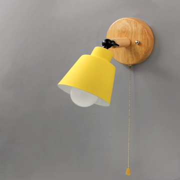 Valnera – Wall lamp wood & metal with adjustable shade and pull cord