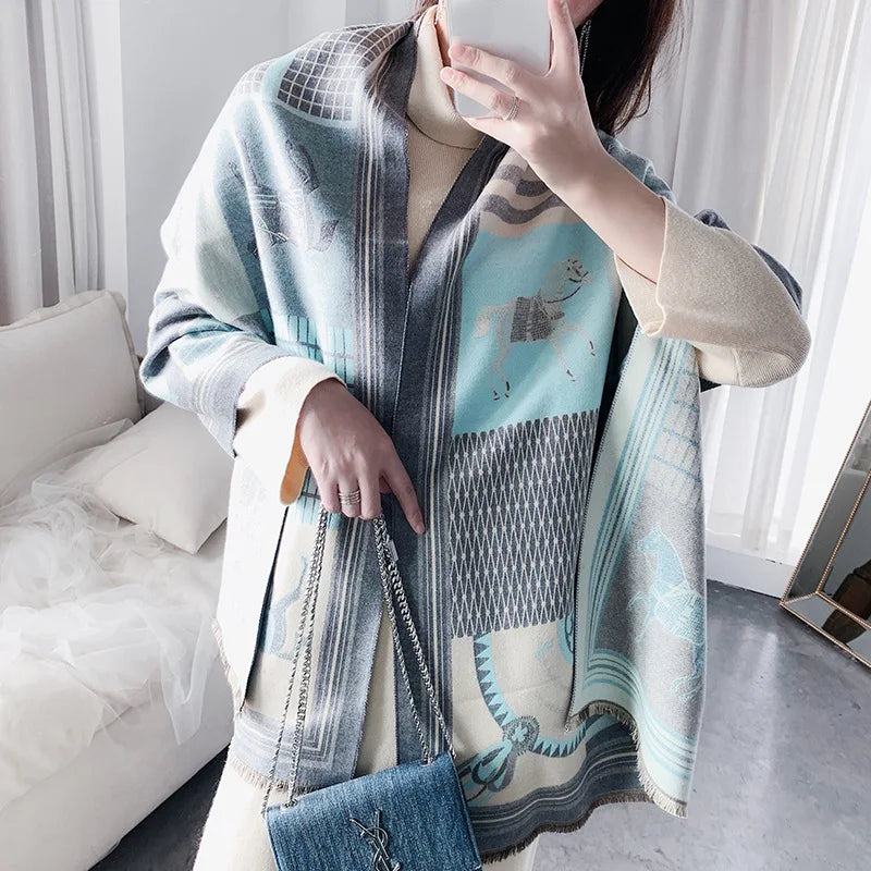 Equinelle Dames Sjaal – Winter Sjaal met Paardprint, Zachte Luxe Stof & Elegant Design