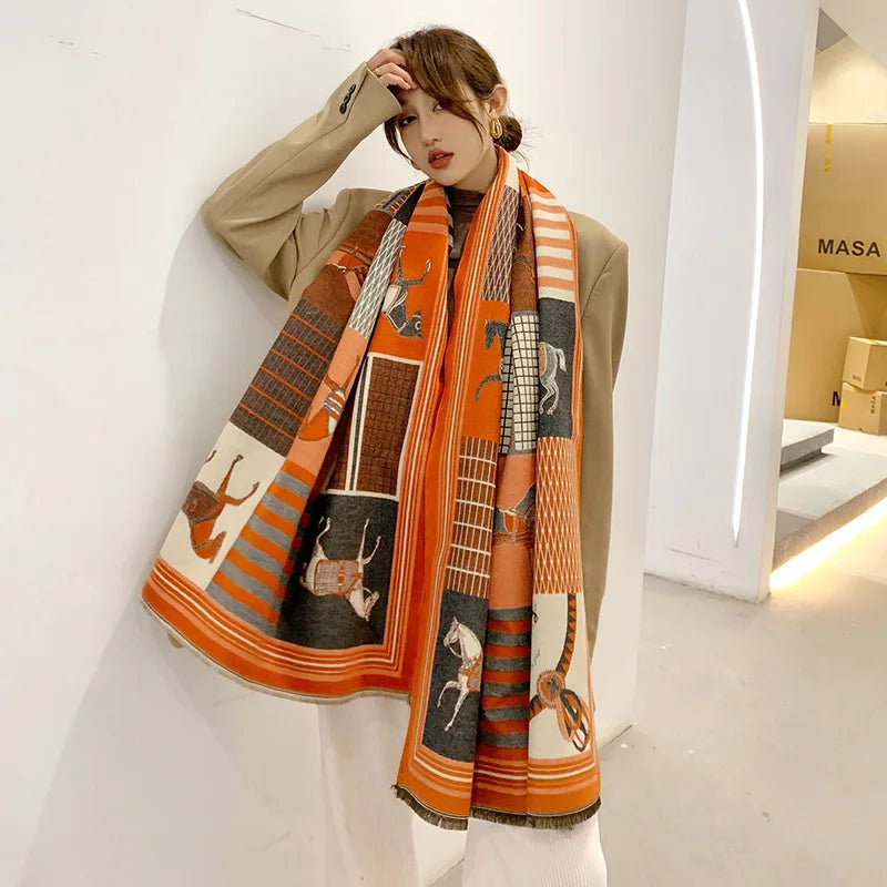 Equinelle Dames Sjaal – Winter Sjaal met Paardprint, Zachte Luxe Stof & Elegant Design
