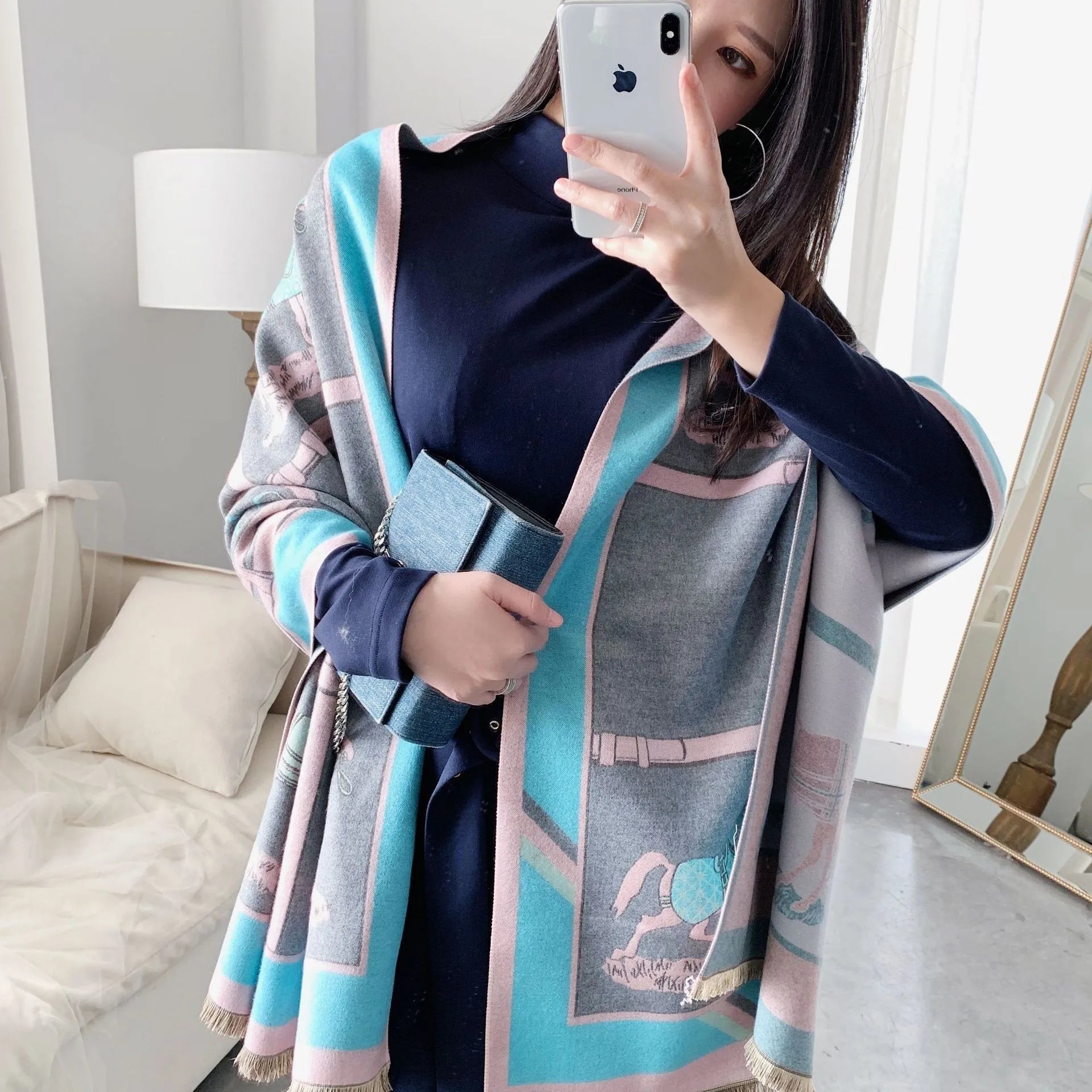 Equinelle Dames Sjaal – Winter Sjaal met Paardprint, Zachte Luxe Stof & Elegant Design