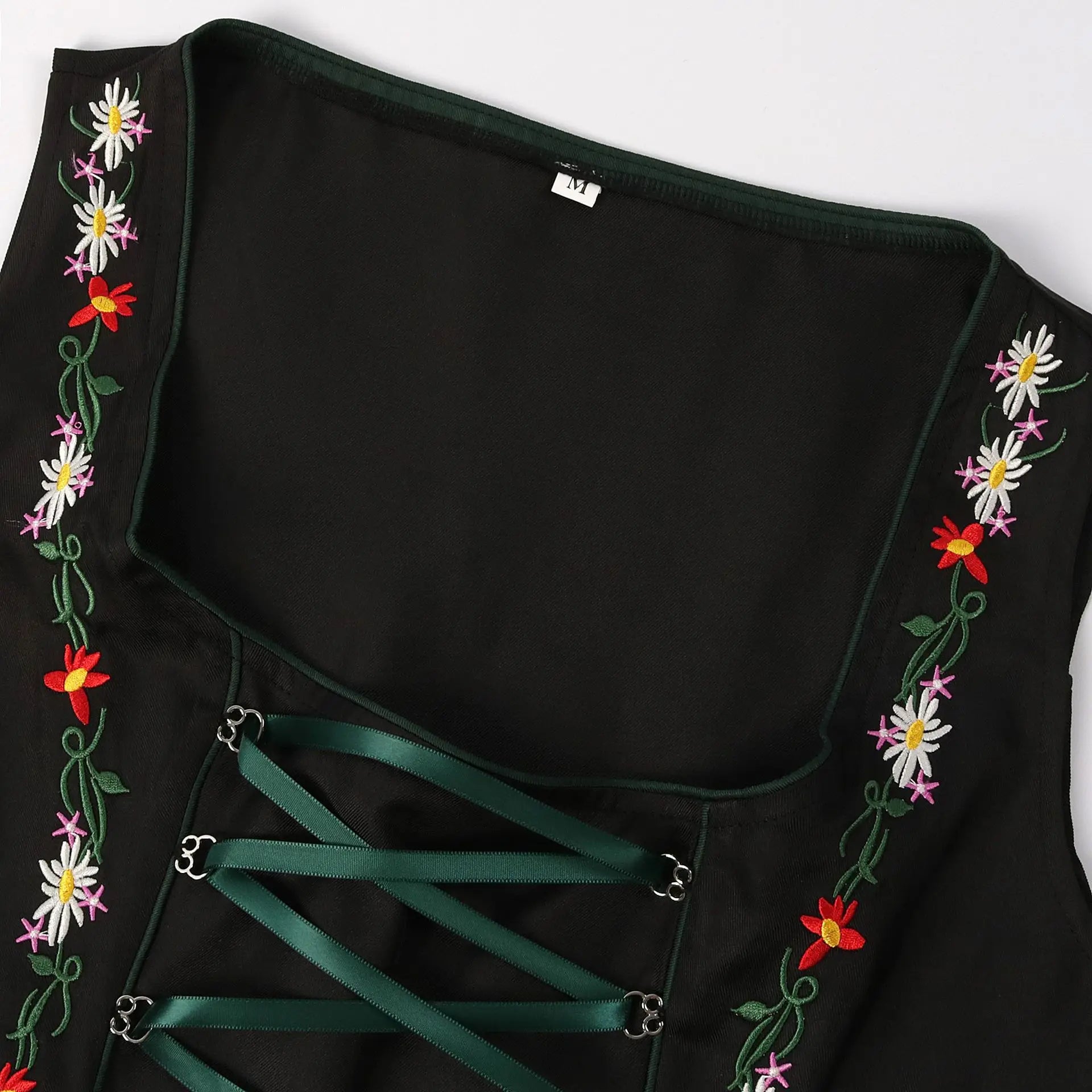 BavariaStyle – Dirndl dress with apron & lace – Wiesn look for women