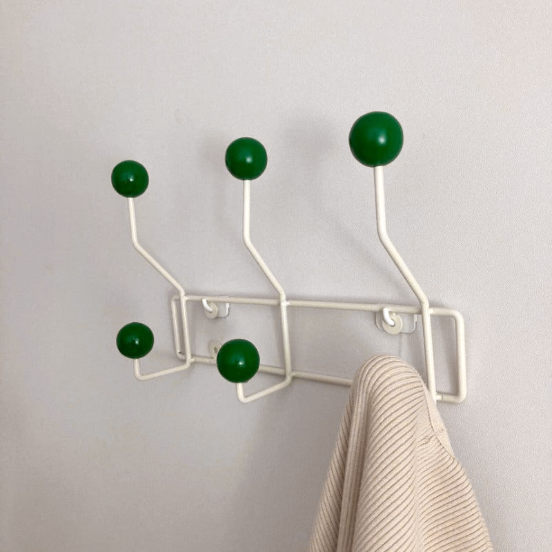 Scandura Home – Perchero de pared con ganchos, hierro y madera, diseño moderno