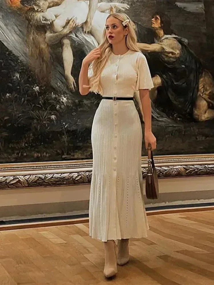 Elegancka Sukienka na Wesele z Dzianiny, Krótki Rękaw, Wysoka Talia 1