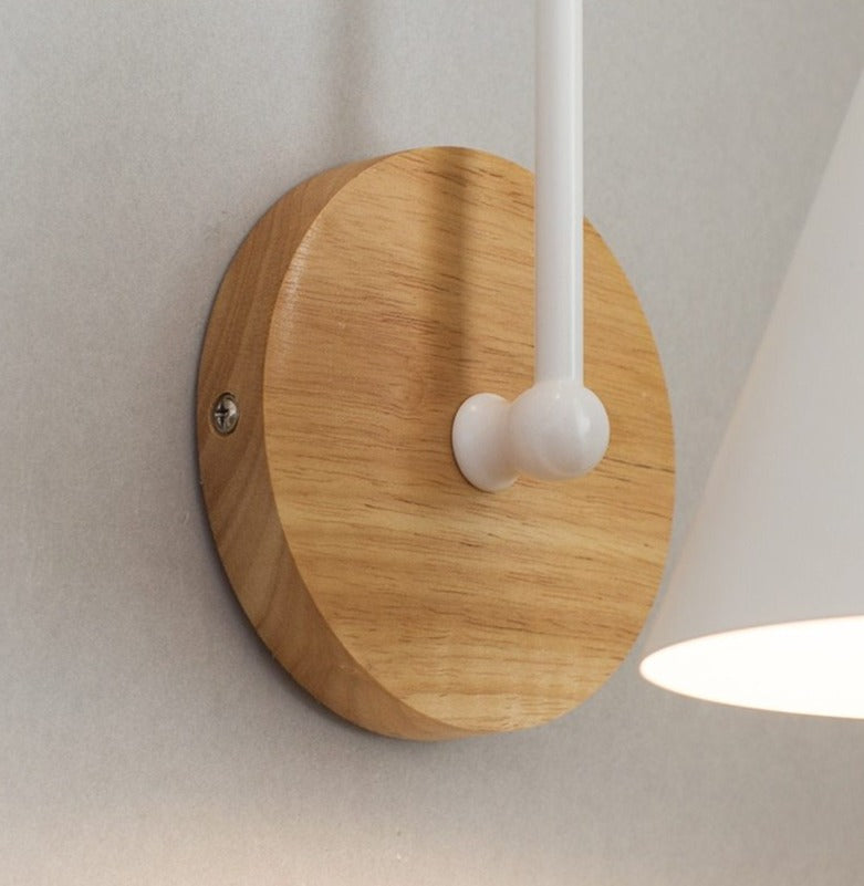 Curvora – Wandlamp Hout & Metaal, zwart of wit, elegant gebogen