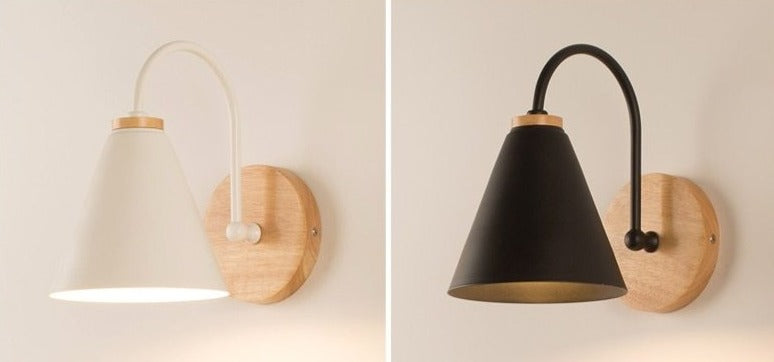 Curvora – Wandlamp Hout & Metaal, zwart of wit, elegant gebogen