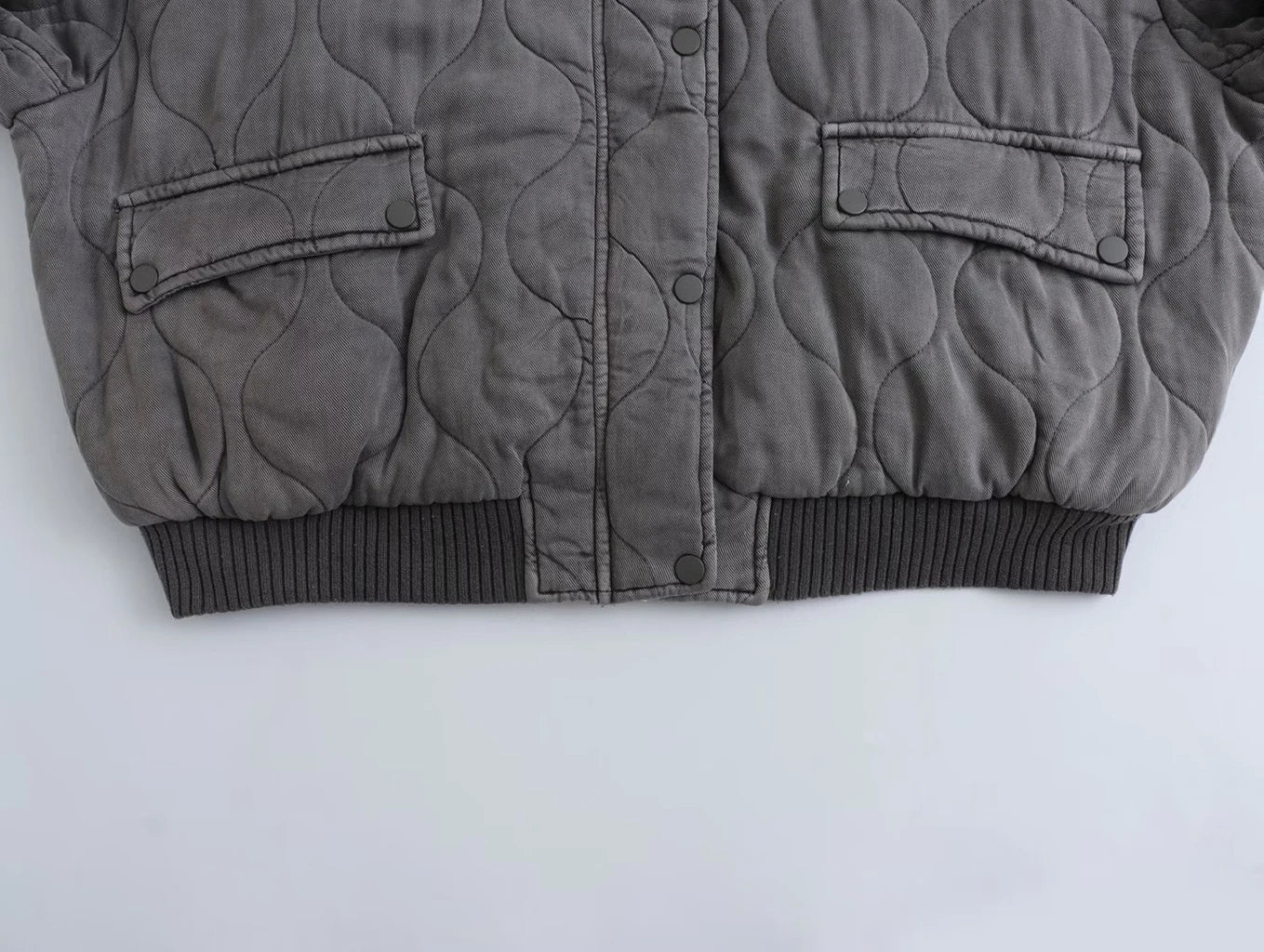Kaccey Grijs Bomberjack Dames – Losvallend, Trendy & Comfortabel